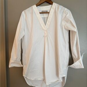 Everlane Classic White V-Neck Blouse